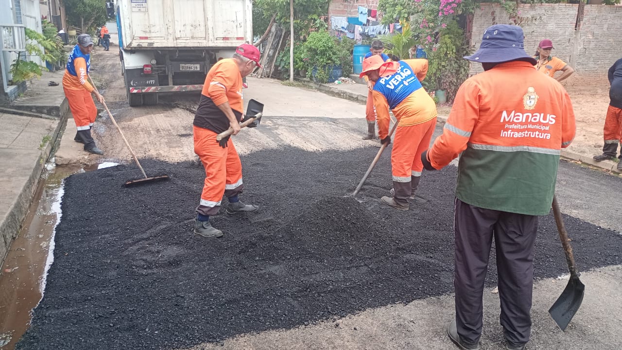Prefeitura de Manaus leva obras do ‘Plano de Verão’ ao Tarumã e reforça serviços em todas as zonas da capital Prefeitura de Manaus leva obras do ‘Plano de Verão’ ao Tarumã e reforça serviços em todas as zonas da capital