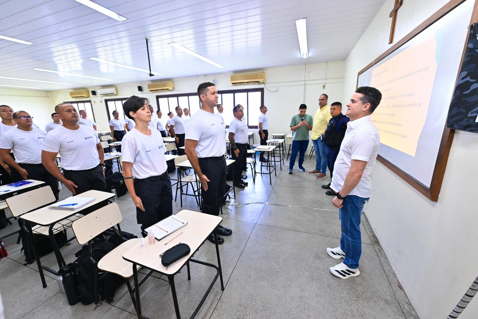 Prefeito David Almeida acompanha formação de novos guardas municipais e reforça compromisso com a segurança pública de Manaus